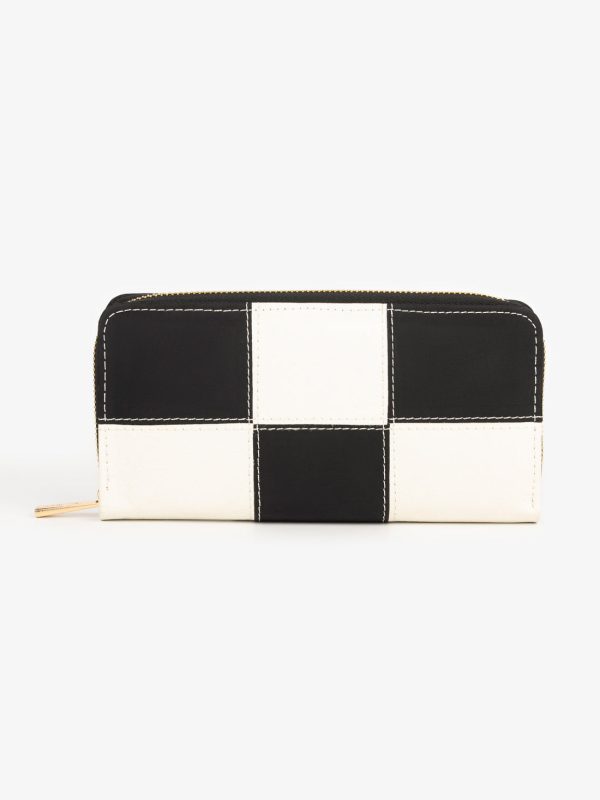 Soft Grain Two-tone Wallet